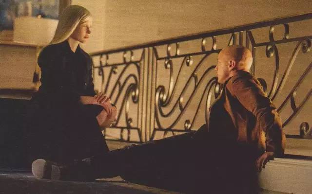 八面玲珑的申小姐